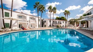 Cales de Ponent, Appartements und Villen in Menorca